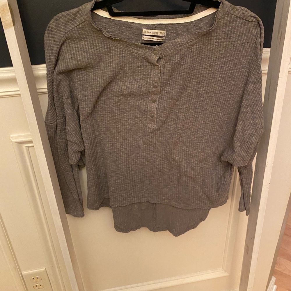 Women’s Urban Outfitter long sleeve